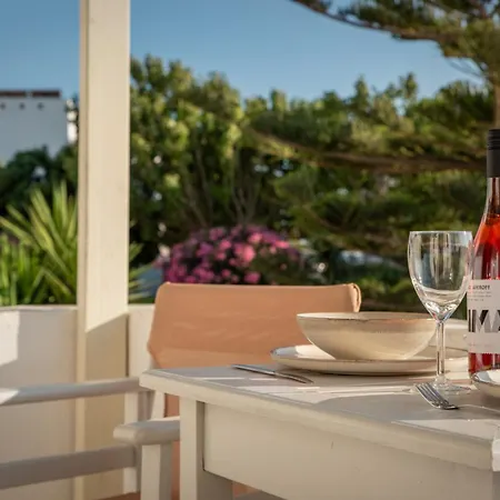 Mare Monte Naxos アパート