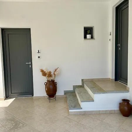 Mare Monte Naxos *