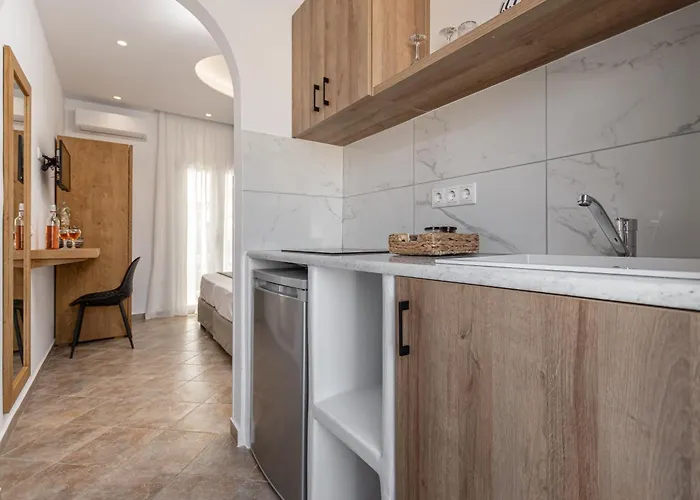 Mare Monte Naxos Pláka